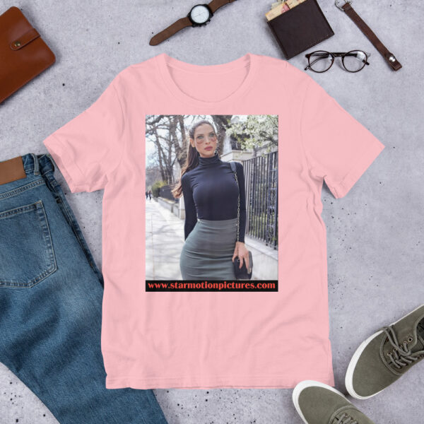 Super Model: Victoria Sayers Unisex T-Shirt - Image 6