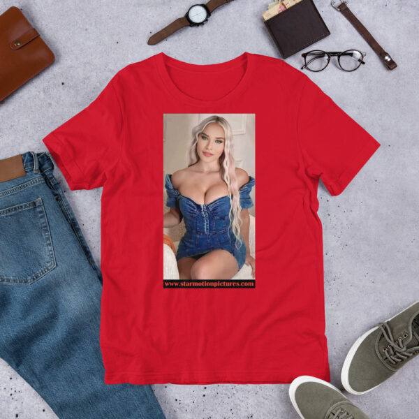 Super Model: Victoria Sayers Unisex T-Shirt - Image 2