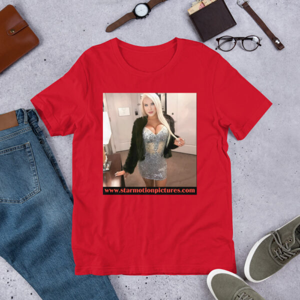 Super Model: Victoria Sayers Unisex T-Shirt - Image 3