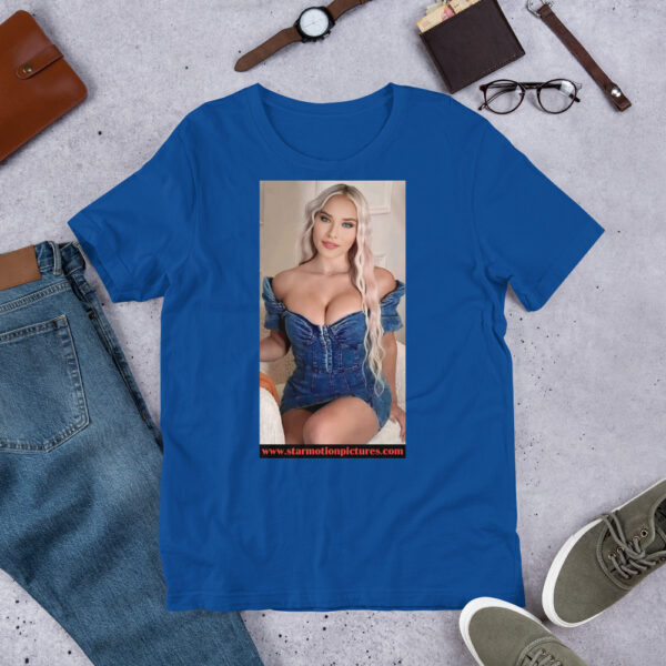 Super Model: Victoria Sayers Unisex T-Shirt - Image 3