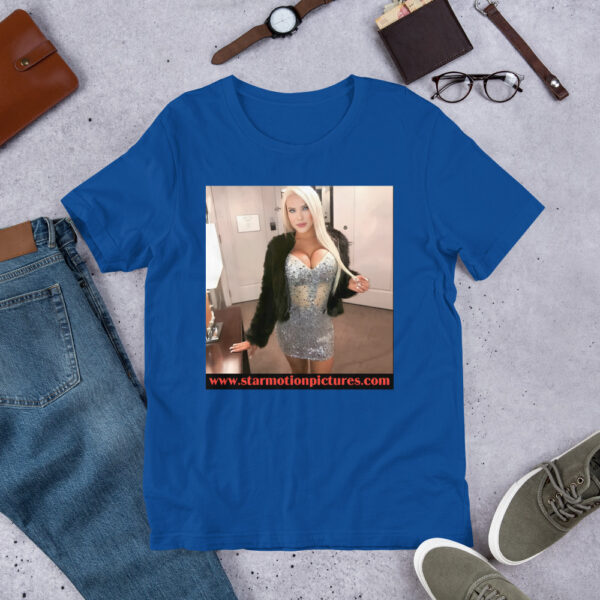 Super Model: Victoria Sayers Unisex T-Shirt - Image 4