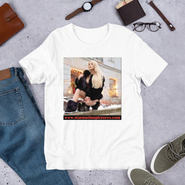 Super Model: Victoria Sayers Unisex T-Shirt - Image 7