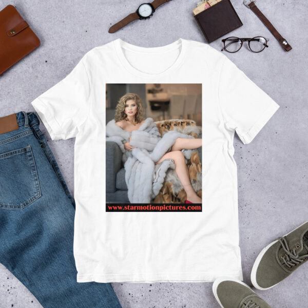 Super Model: Victoria Sayers Unisex T-Shirt - Image 7